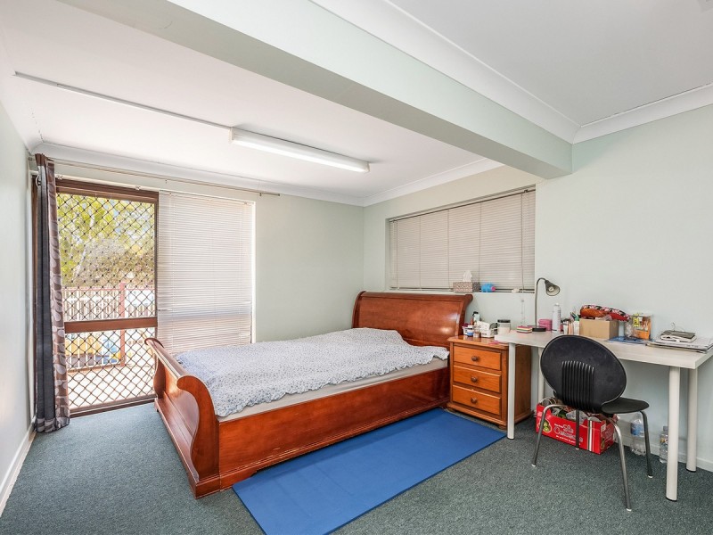 27 Delavan Street, Wishart QLD 4122