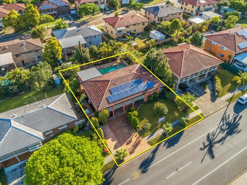 27 Delavan Street, Wishart QLD 4122