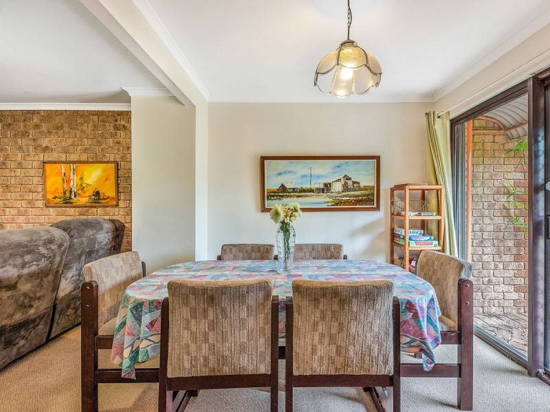 2/1 Kelda Street, Robertson QLD 4109