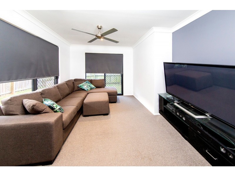 32 Reynolds Street, Carindale QLD 4152