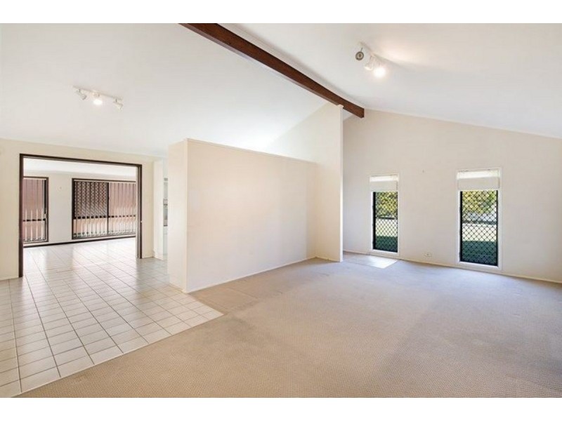 15 Idamea Street, Carina Heights QLD 4152