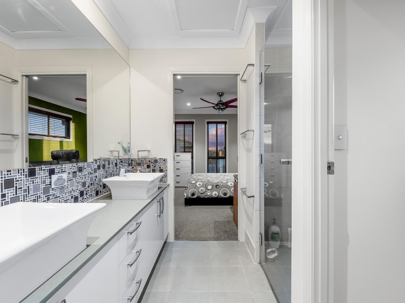 43 McDermott Parade, Rochedale QLD 4123