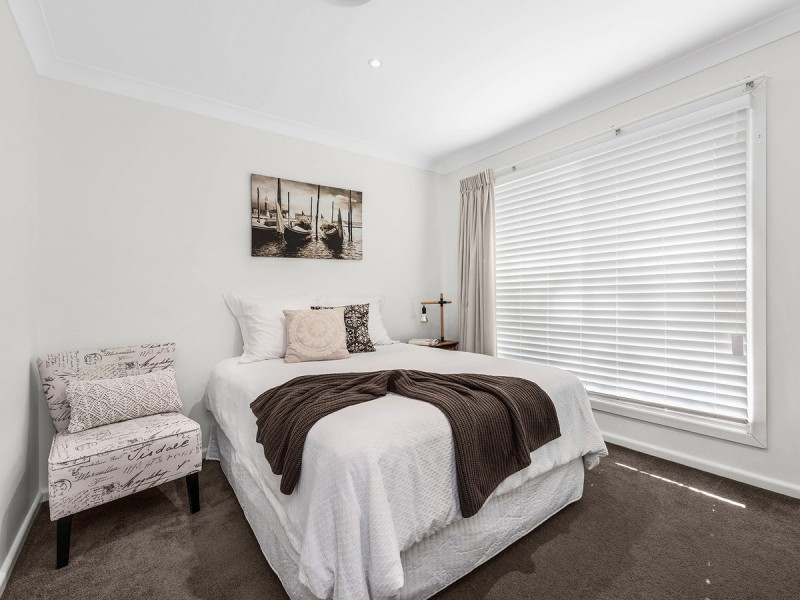 15 Moncrief Road, Cannon Hill QLD 4170