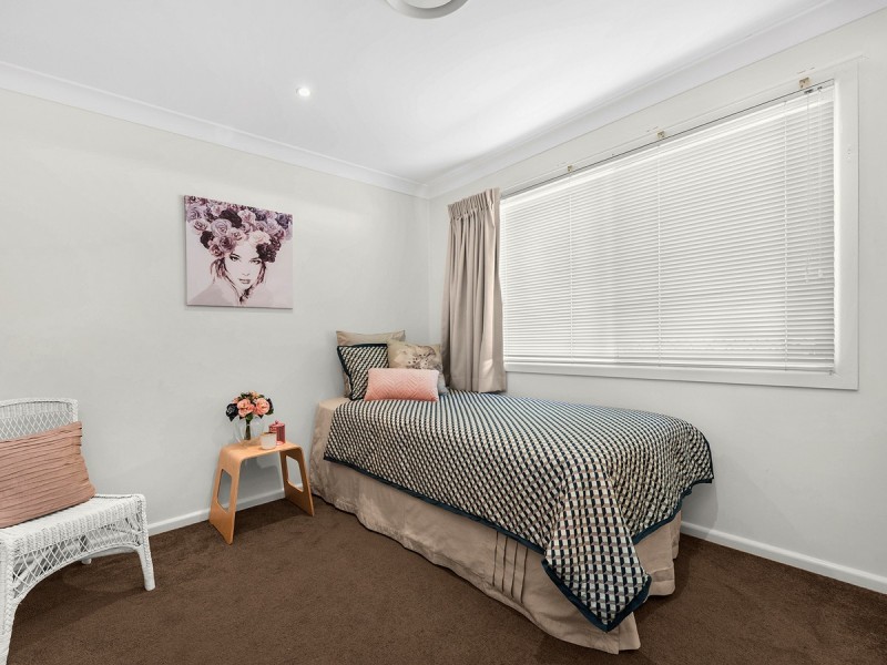 15 Moncrief Road, Cannon Hill QLD 4170