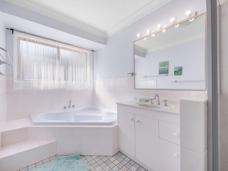 14 Battunga Street, Wishart QLD 4122