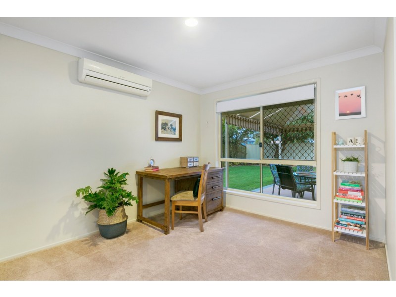 54 Isaacs Way, Wakerley QLD 4154