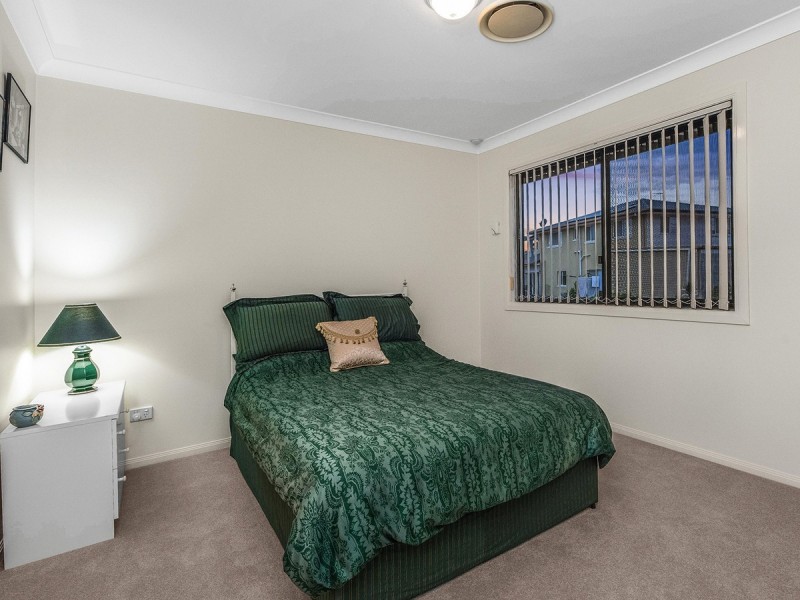 77 Delaney Circuit, Carindale QLD 4152