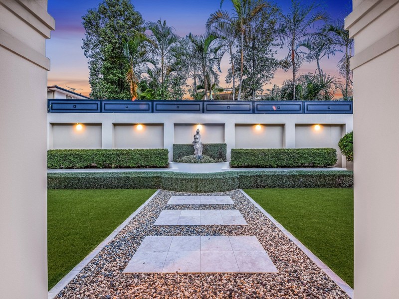 77 Delaney Circuit, Carindale QLD 4152