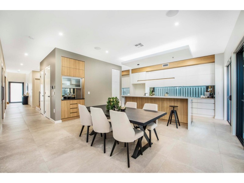 87 Splendour Street, Rochedale QLD 4123