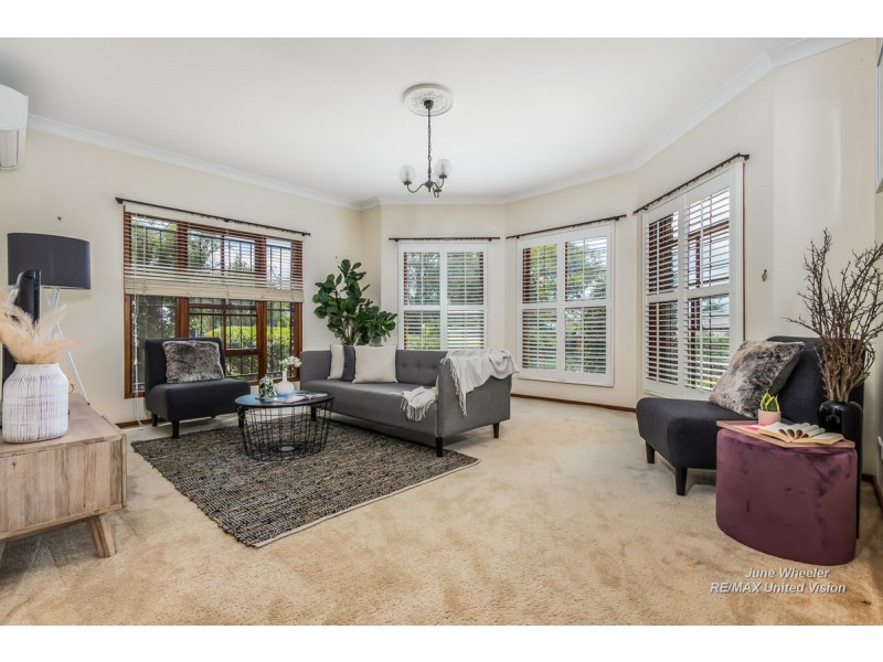 31 Breadalbane Street, Carindale QLD 4152