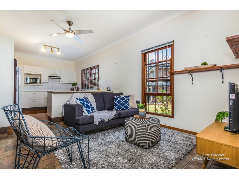 31 Breadalbane Street, Carindale QLD 4152