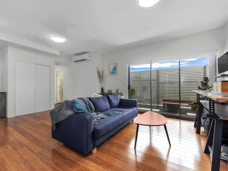 102/22 Adelaide Street, Carina QLD 4152