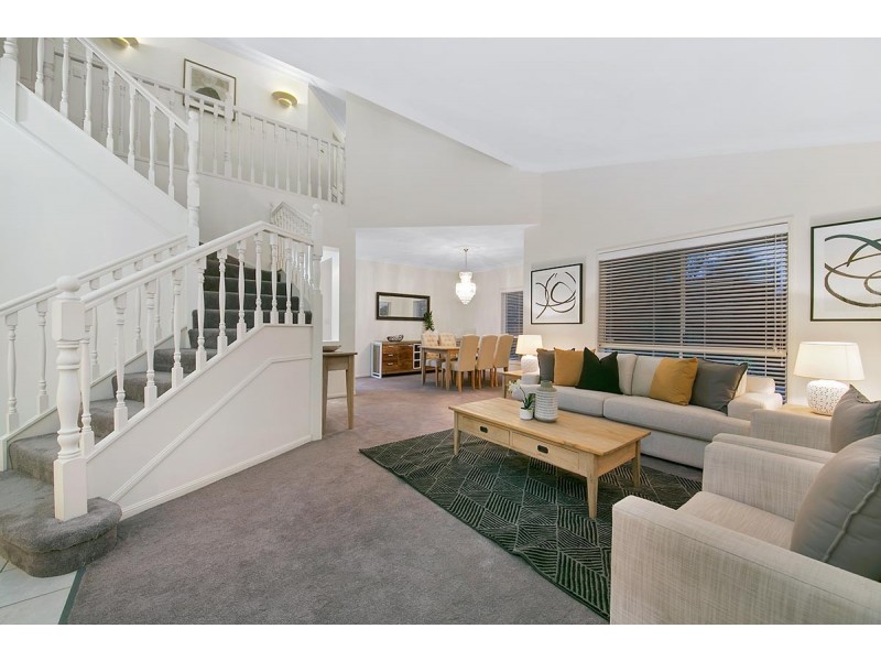 12 Homewood Place, Carindale QLD 4152