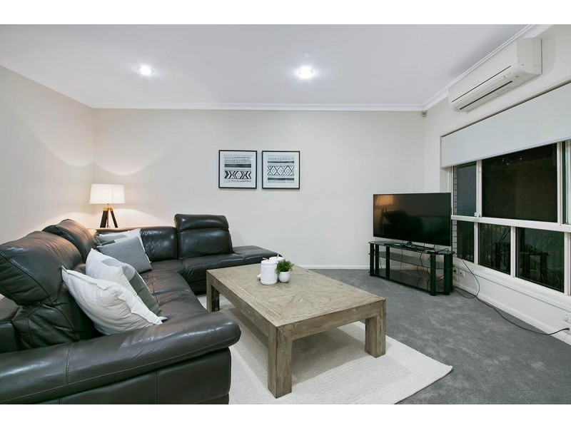 12 Homewood Place, Carindale QLD 4152