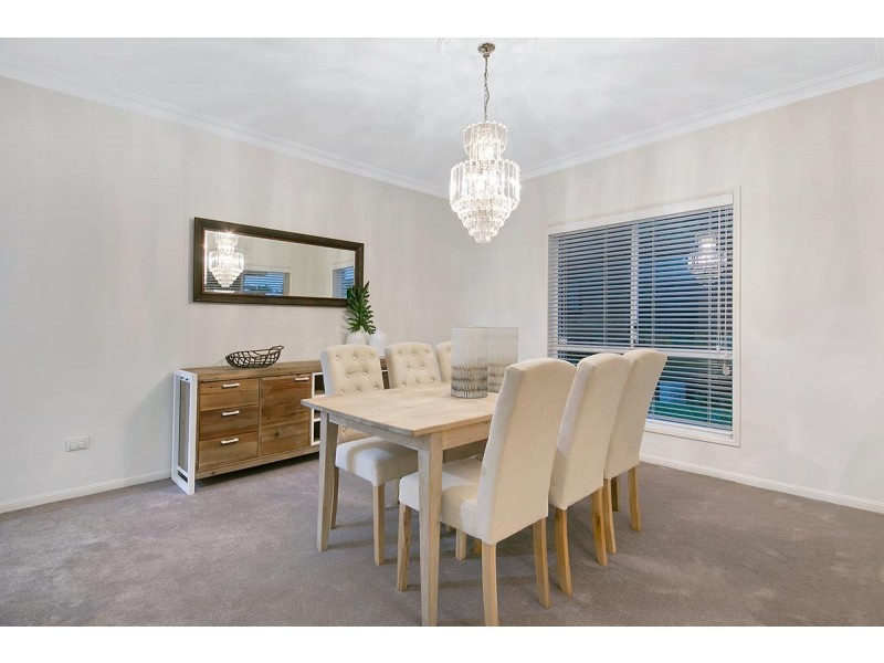 12 Homewood Place, Carindale QLD 4152