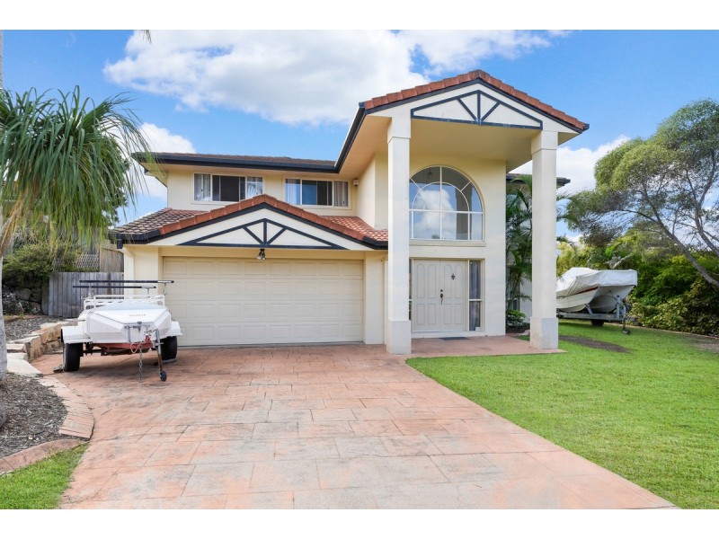 2 Carlton Court, Carindale QLD 4152