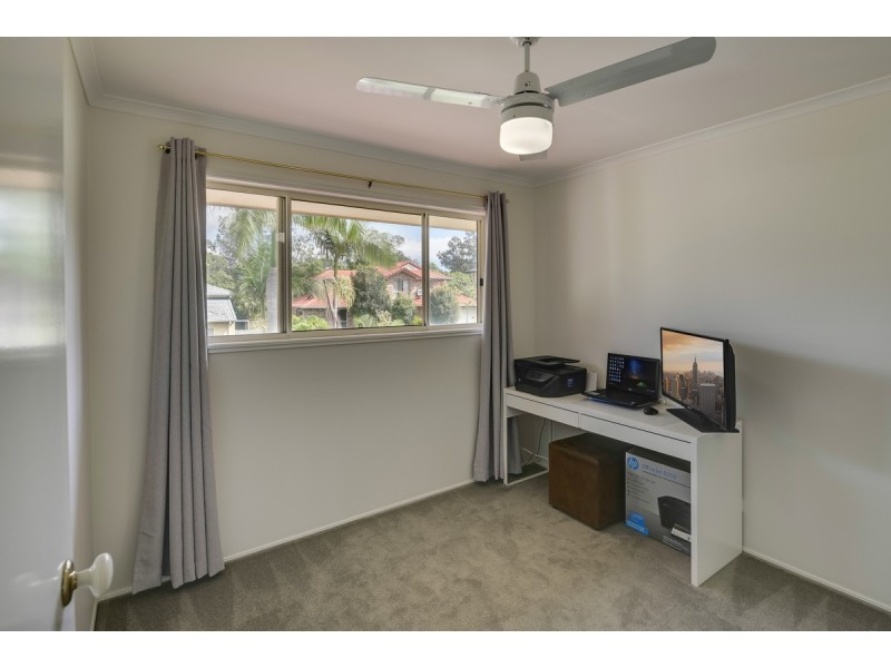 2 Carlton Court, Carindale QLD 4152