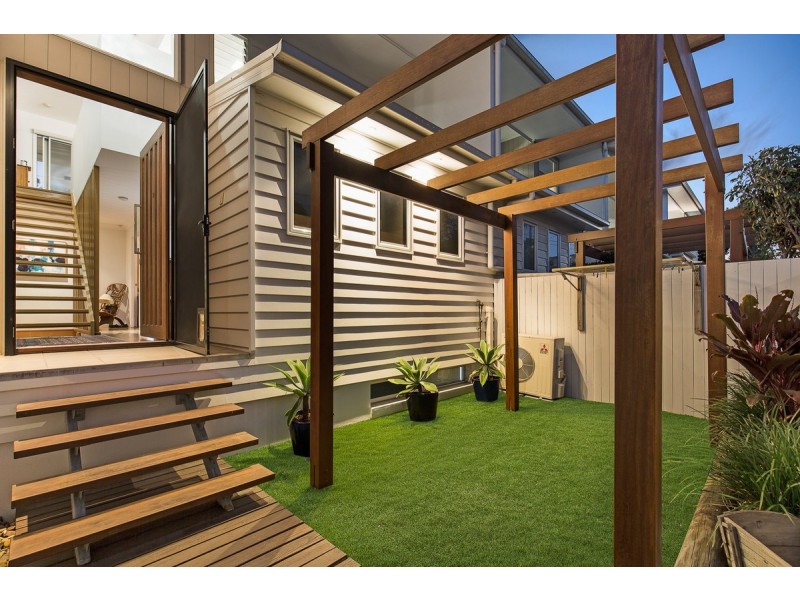 1/104 Albert Street, Camp Hill QLD 4152