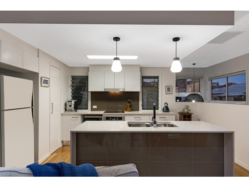 1/104 Albert Street, Camp Hill QLD 4152