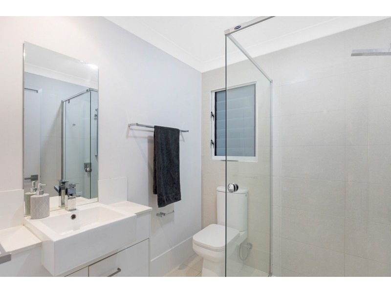 1/104 Albert Street, Camp Hill QLD 4152