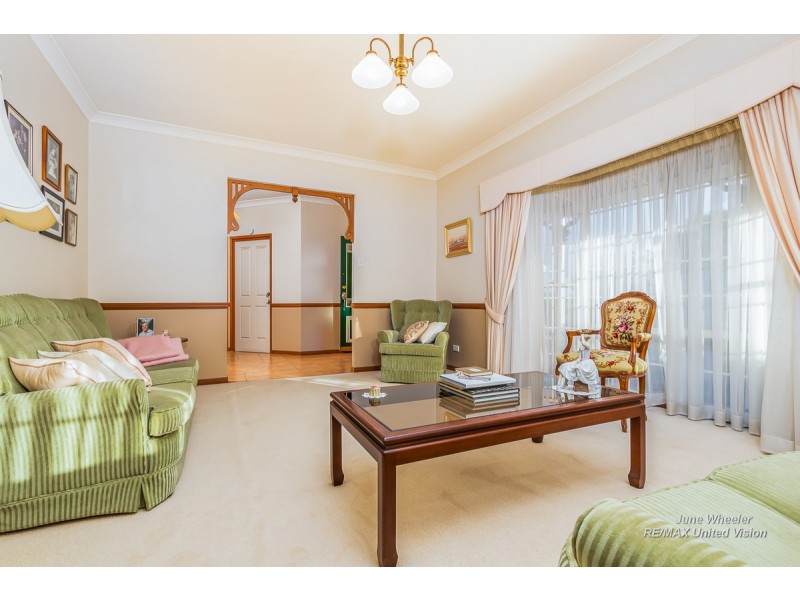 20 Oakmont Street, Carindale QLD 4152