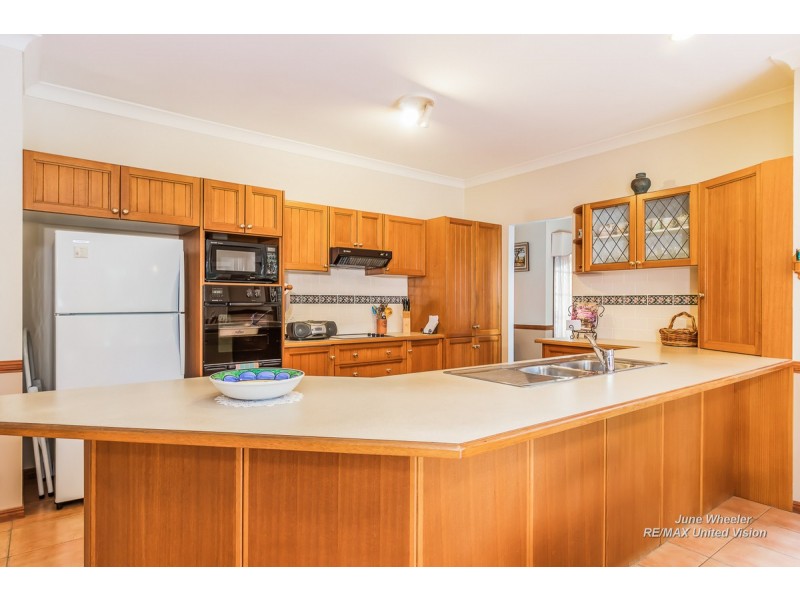 20 Oakmont Street, Carindale QLD 4152