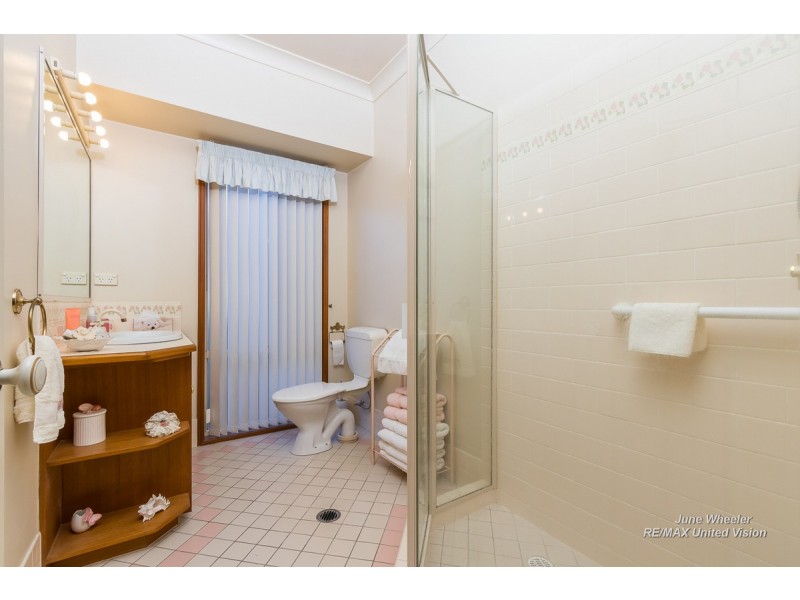 20 Oakmont Street, Carindale QLD 4152