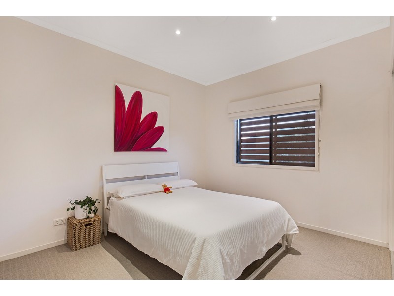 32 Cyril Street, Camp Hill QLD 4152