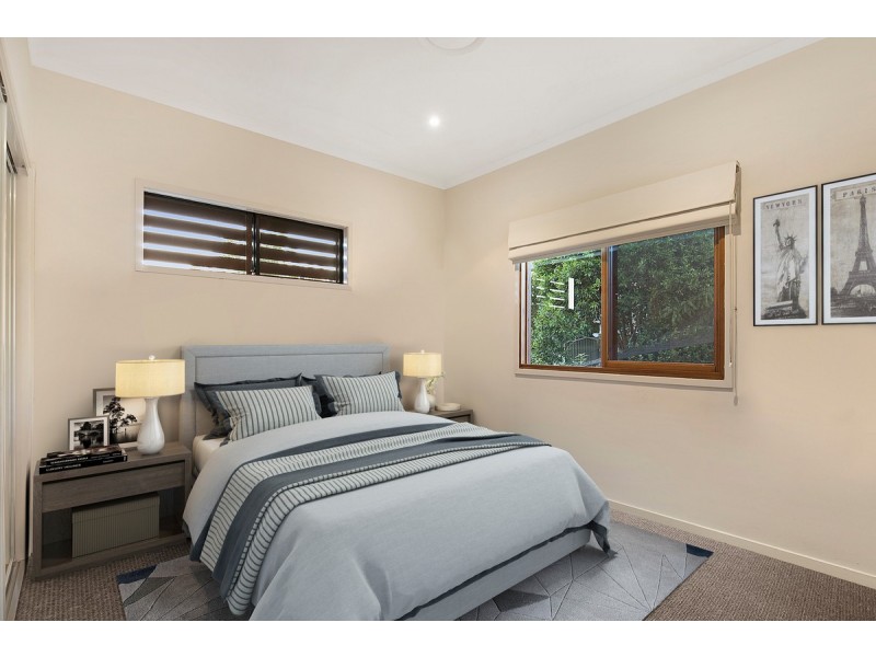 32 Cyril Street, Camp Hill QLD 4152