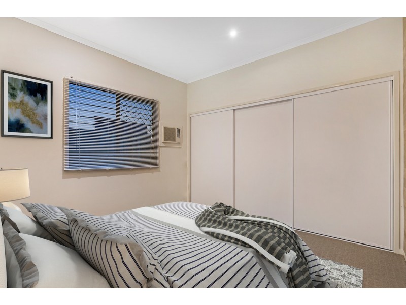 32 Cyril Street, Camp Hill QLD 4152