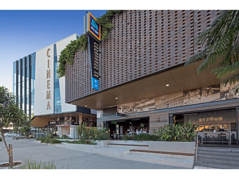 32 Cyril Street, Camp Hill QLD 4152