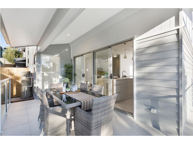 2/47 East Street, Camp Hill QLD 4152