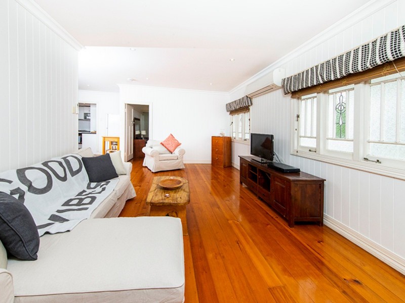 253 Nursery Road, Holland Park QLD 4121