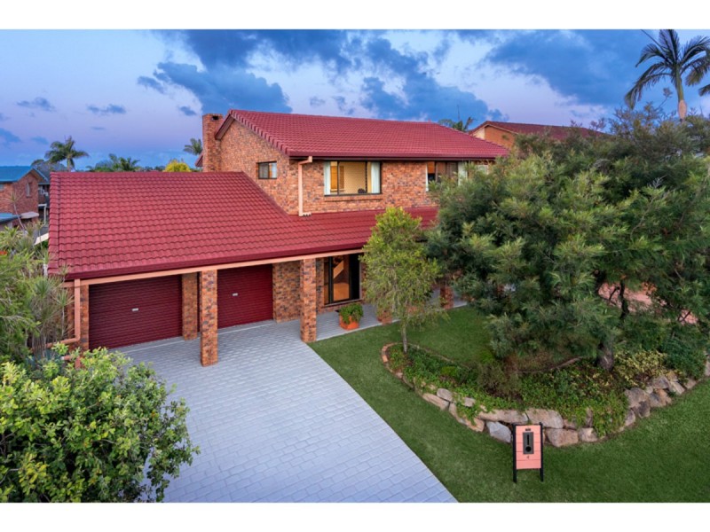 4 Kuhler Court, Carindale QLD 4152