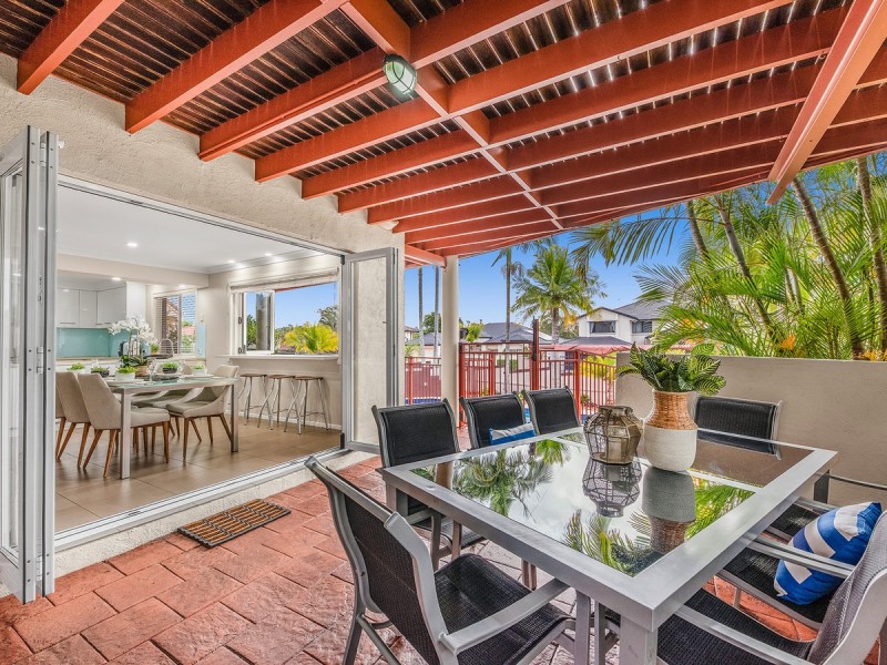 1 Hatherton Crescent, Carindale QLD 4152