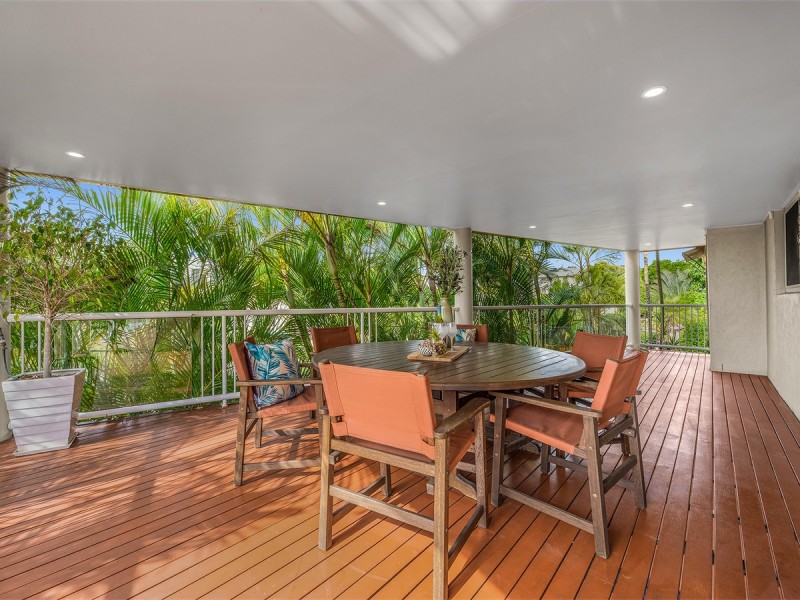 1 Hatherton Crescent, Carindale QLD 4152