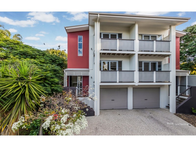 4/9 Baringa Street, Morningside QLD 4170