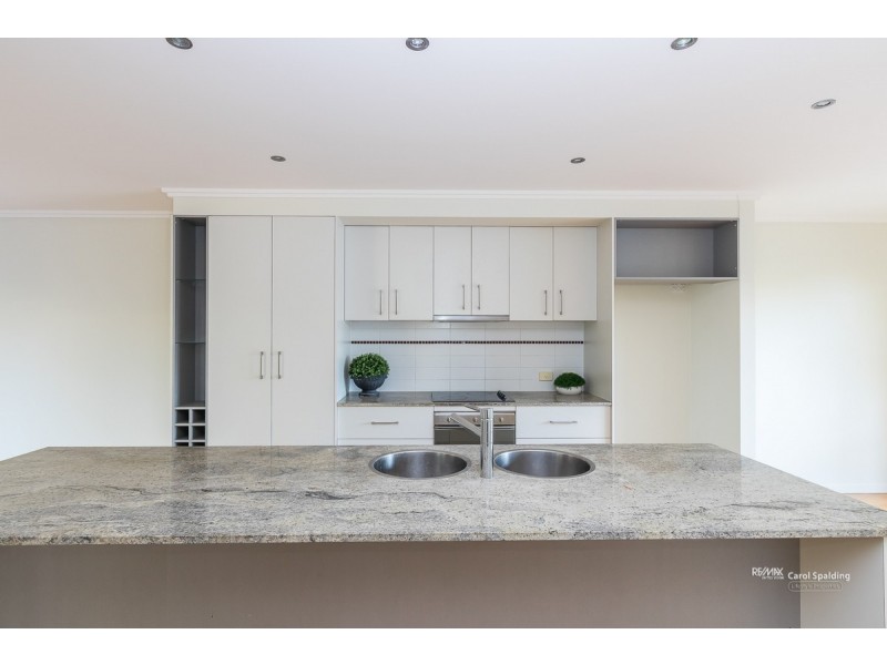 4/9 Baringa Street, Morningside QLD 4170