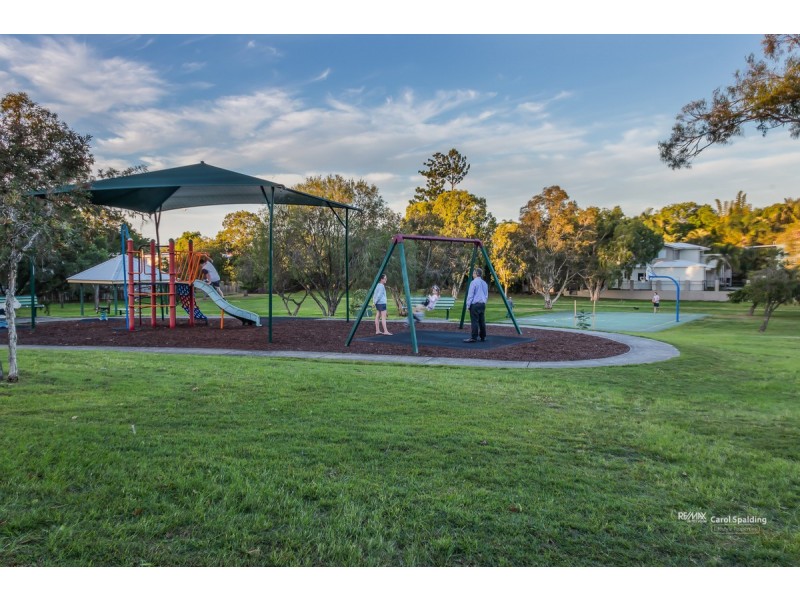 4/9 Baringa Street, Morningside QLD 4170