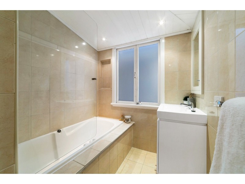 8 Blackall Terrace, East Brisbane QLD 4169