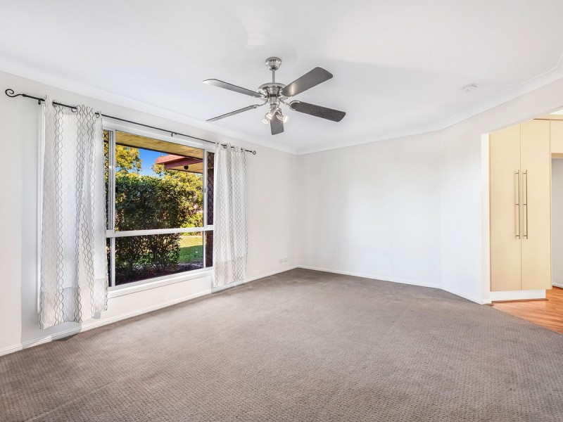 18 Corypha Crescent, Calamvale QLD 4116