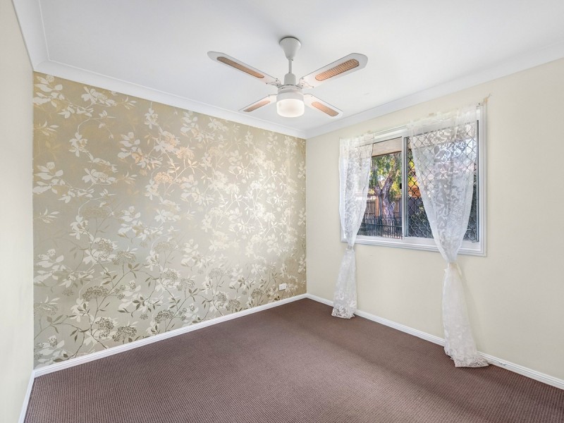 18 Corypha Crescent, Calamvale QLD 4116