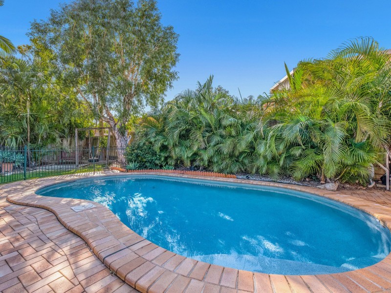 18 Corypha Crescent, Calamvale QLD 4116