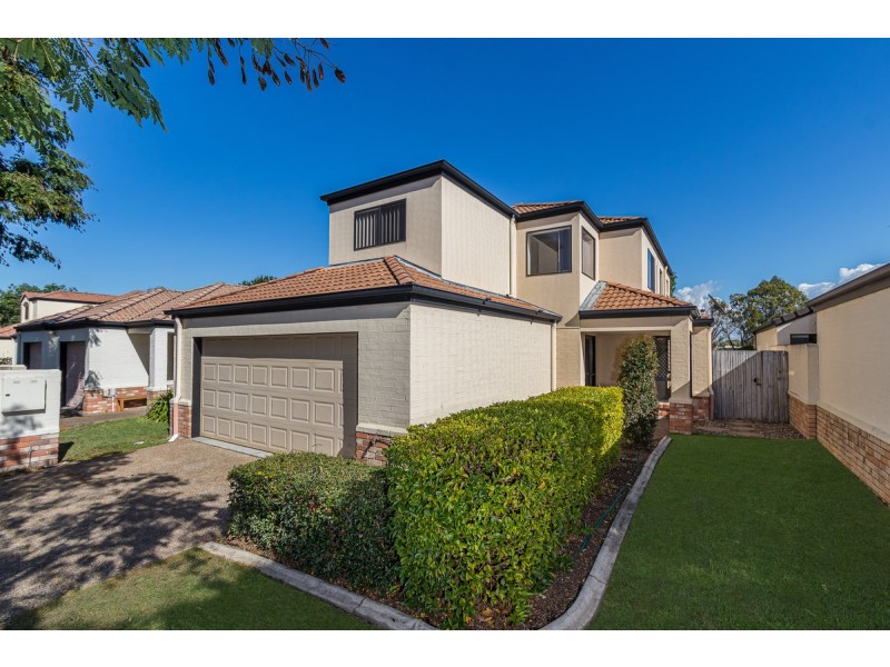 25 Charlotte Street, Carina QLD 4152