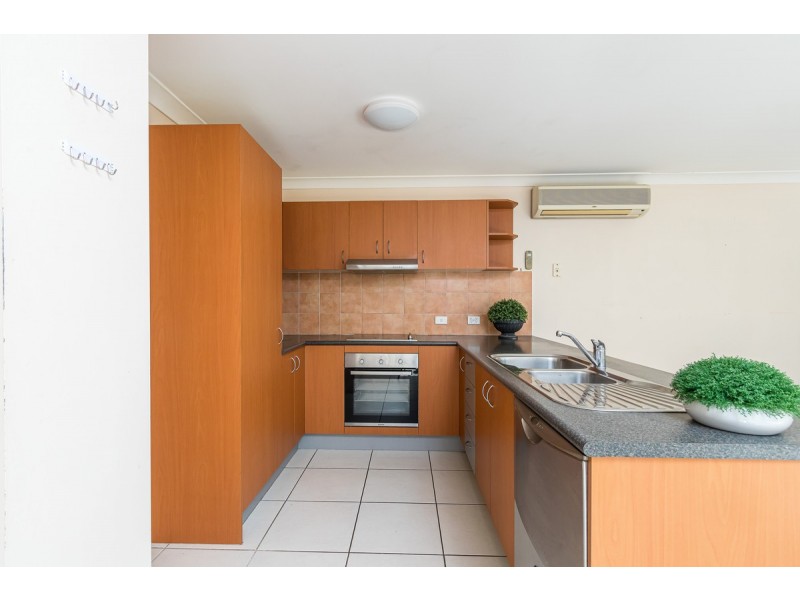 25 Charlotte Street, Carina QLD 4152