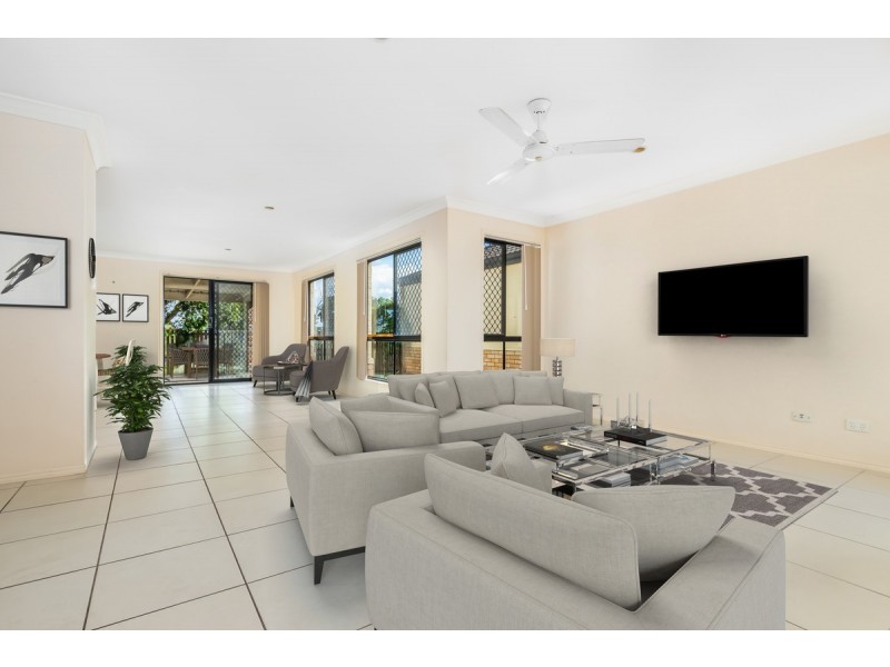 25 Charlotte Street, Carina QLD 4152