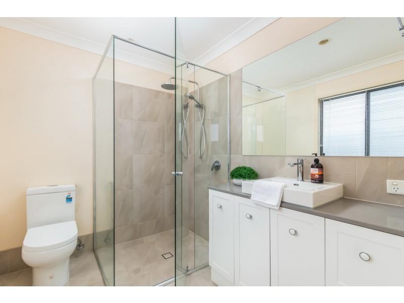 25 Charlotte Street, Carina QLD 4152