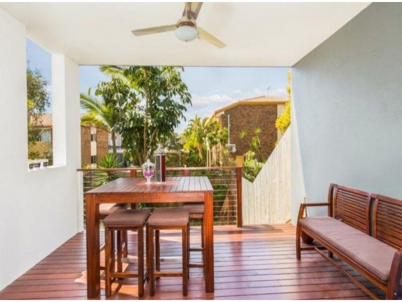 1/59 Adelaide Street, Carina QLD 4152