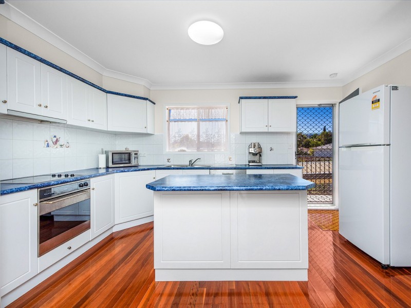 34 Abbott Street, Camp Hill QLD 4152