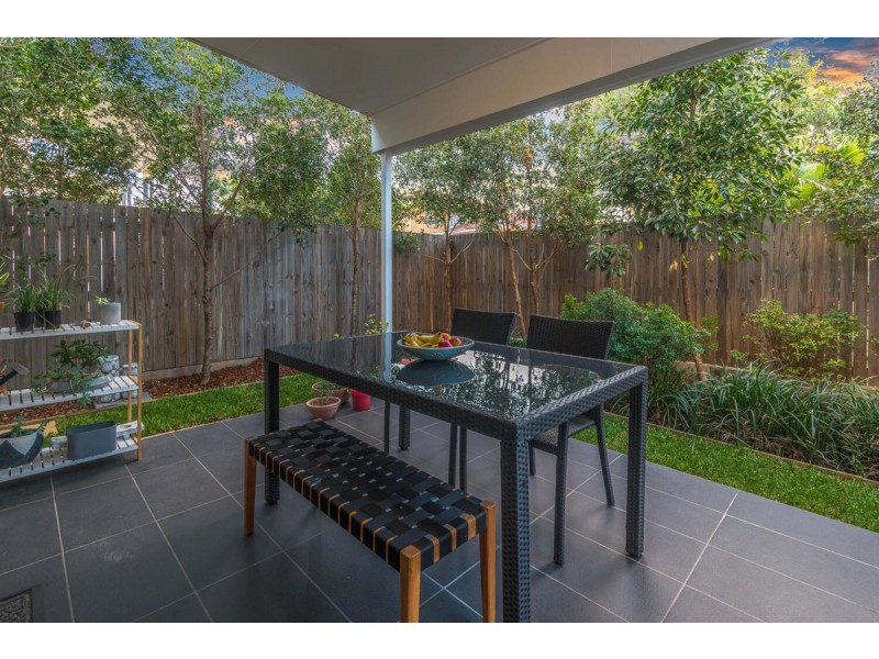 5/106-110 Pembroke Street, Carina QLD 4152